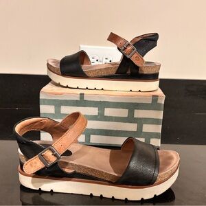 Josef Seibel Platform Sandals 🆆🅾🅼🅴🅽’🆂 38 (US 7.5
